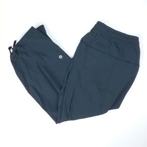 Lululemon Loose Fitting Capri Pants [LIKE NEW]